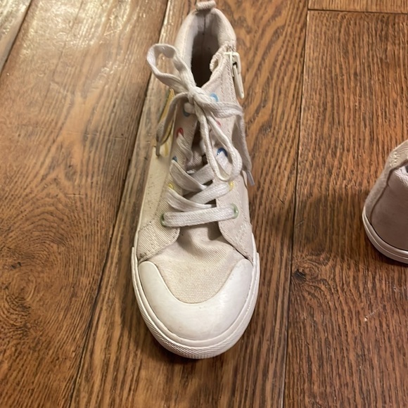 EUC Girls High Top Sneakers - Picture 6 of 9